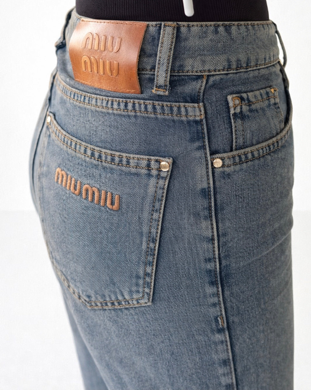 WIDE LEG HIGH WAIST JEAN
