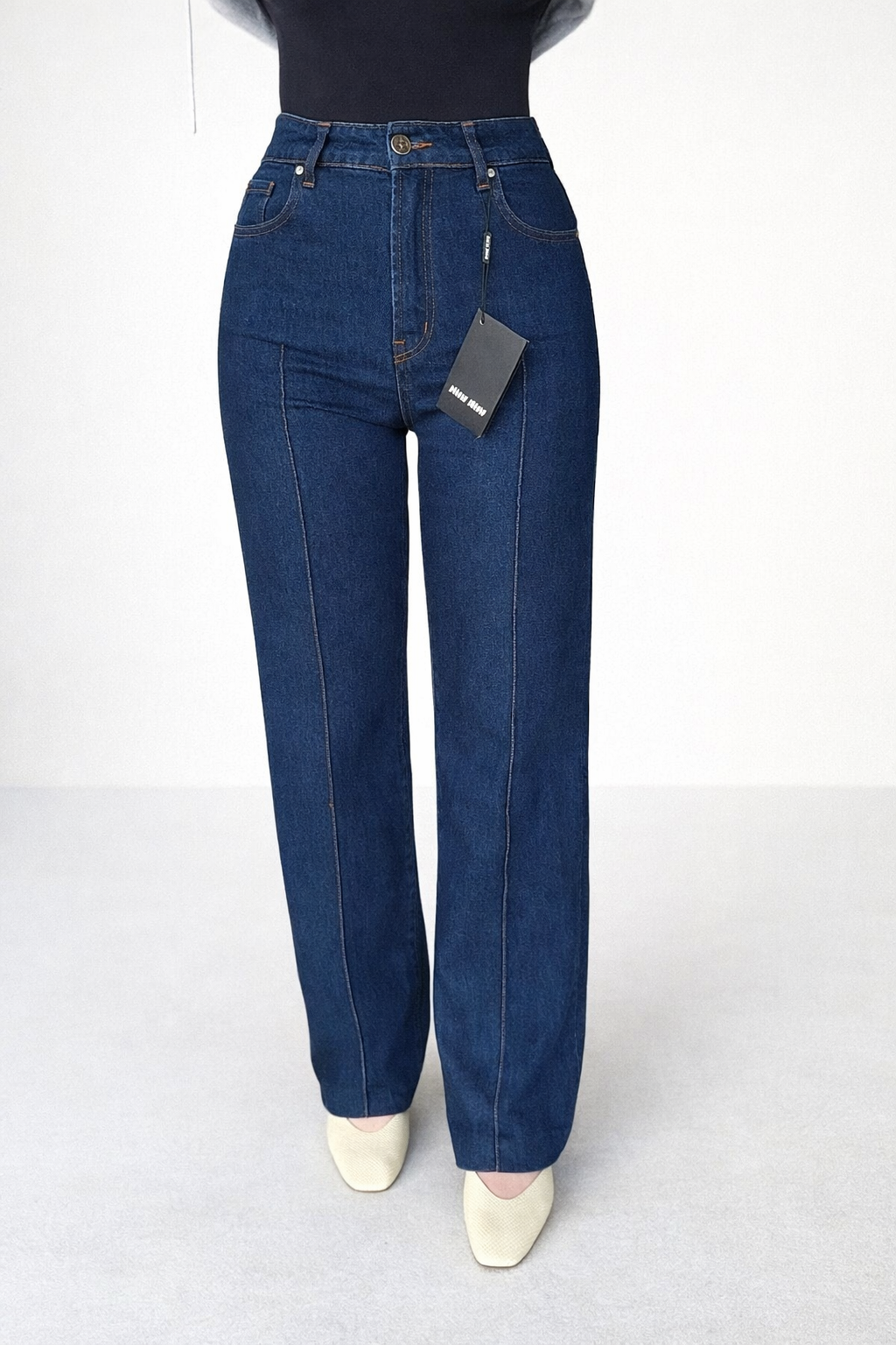 WIDE LEG HIGH WAIST JEANS