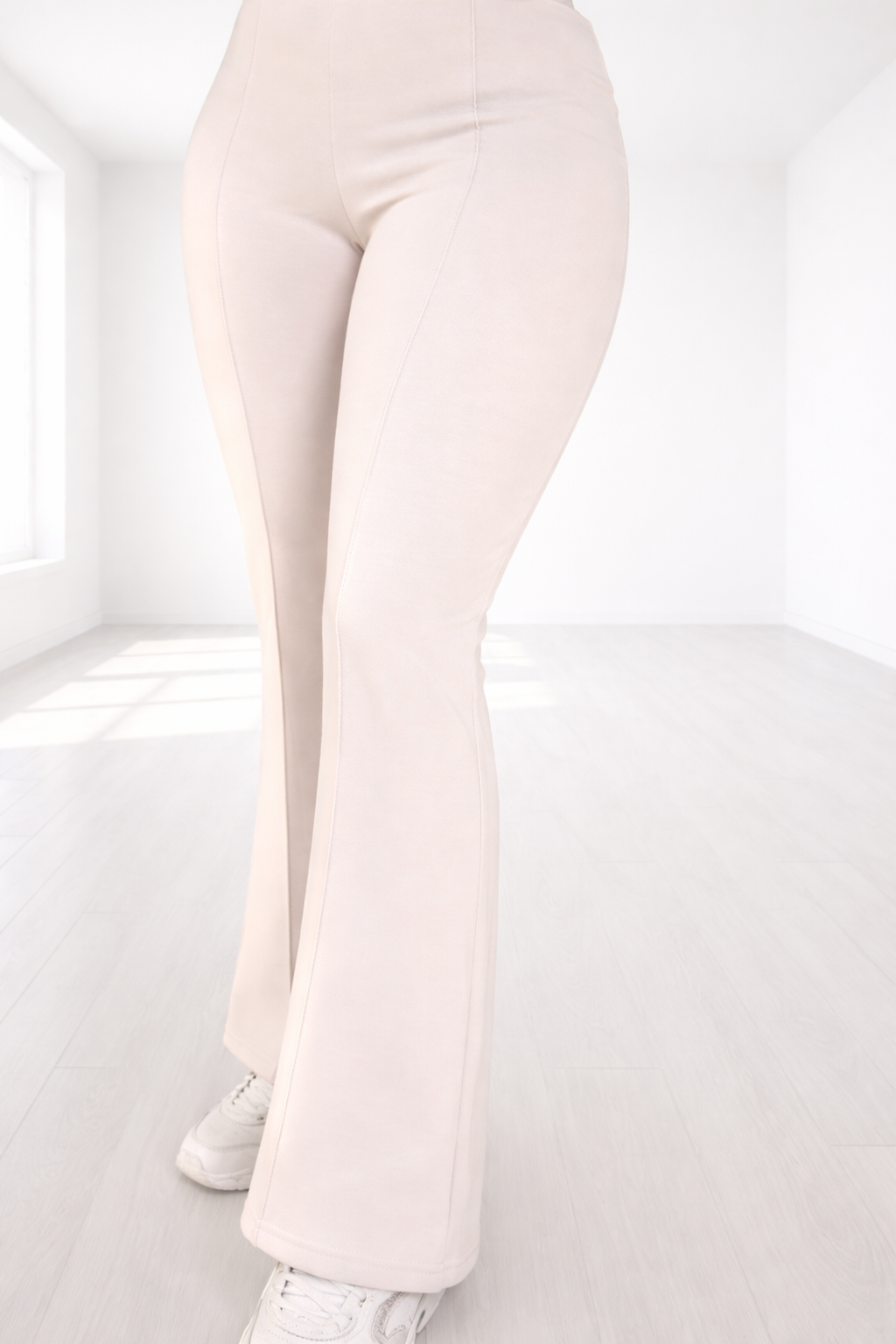 CREAMY WHITE TROUSERS