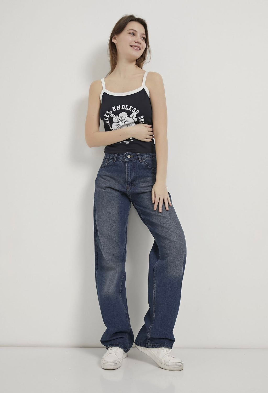 WIDE LEG HIGH WAIST JEANS