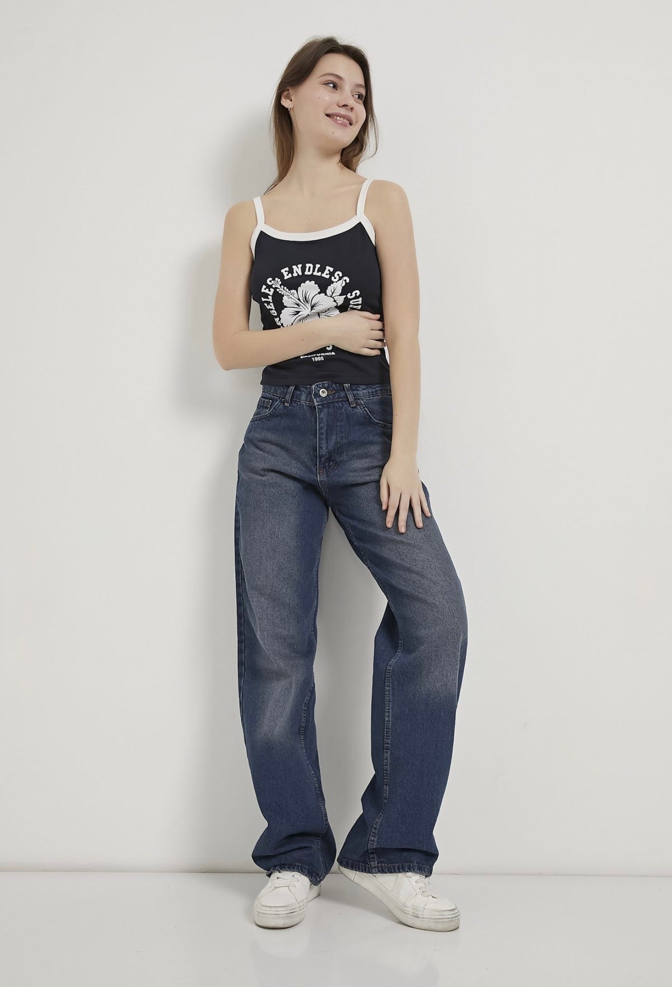 WIDE LEG HIGH WAIST JEANS