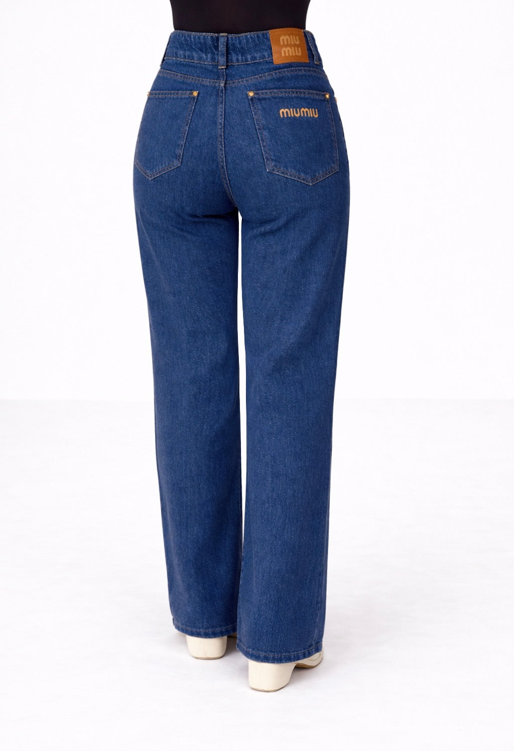 WIDE LEG HIGH WAIST JEANS