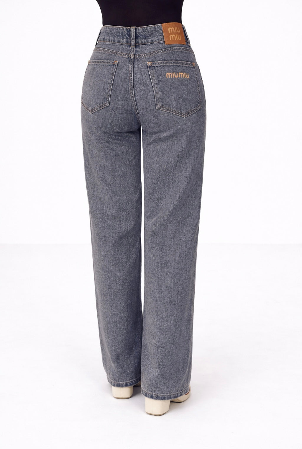 WIDE LEG HIGH WAIST JEAN