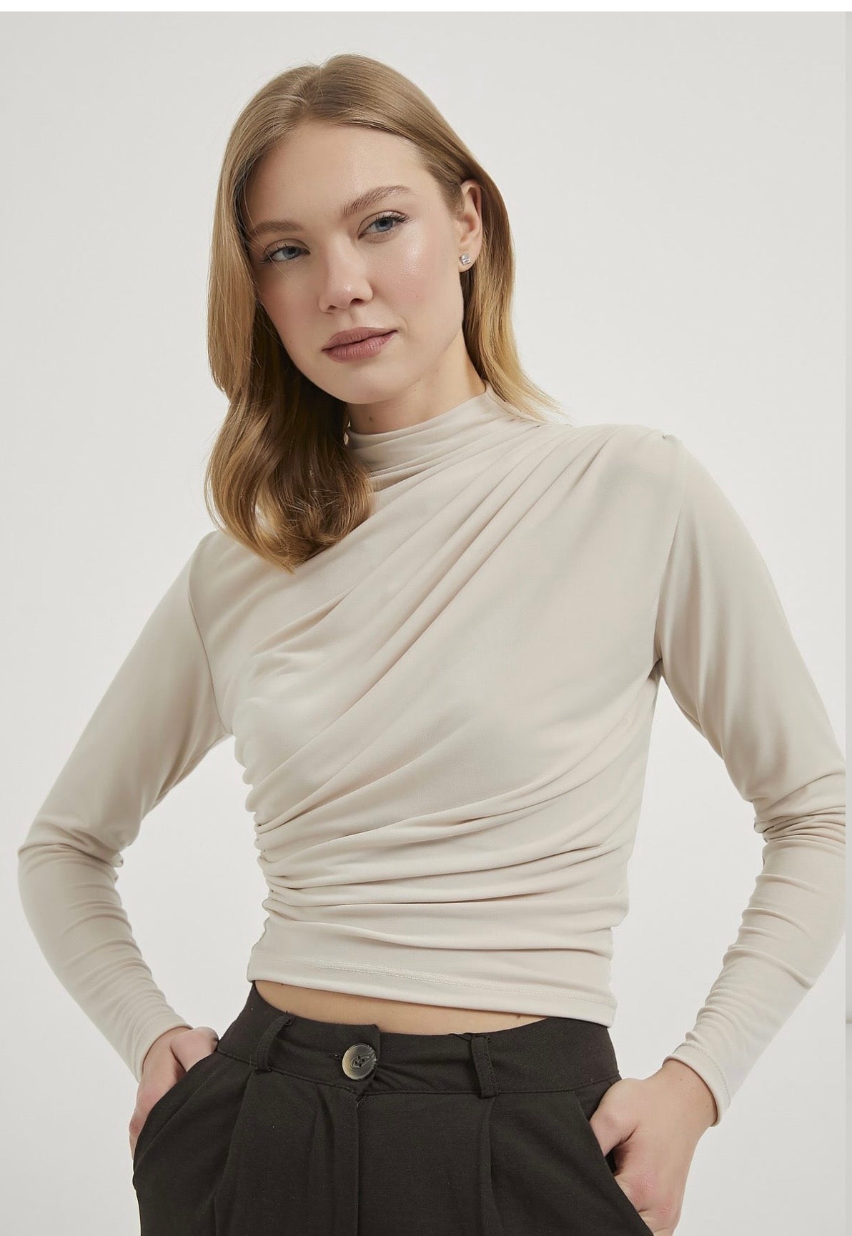 BEIGE STRETCHY BLOUSE