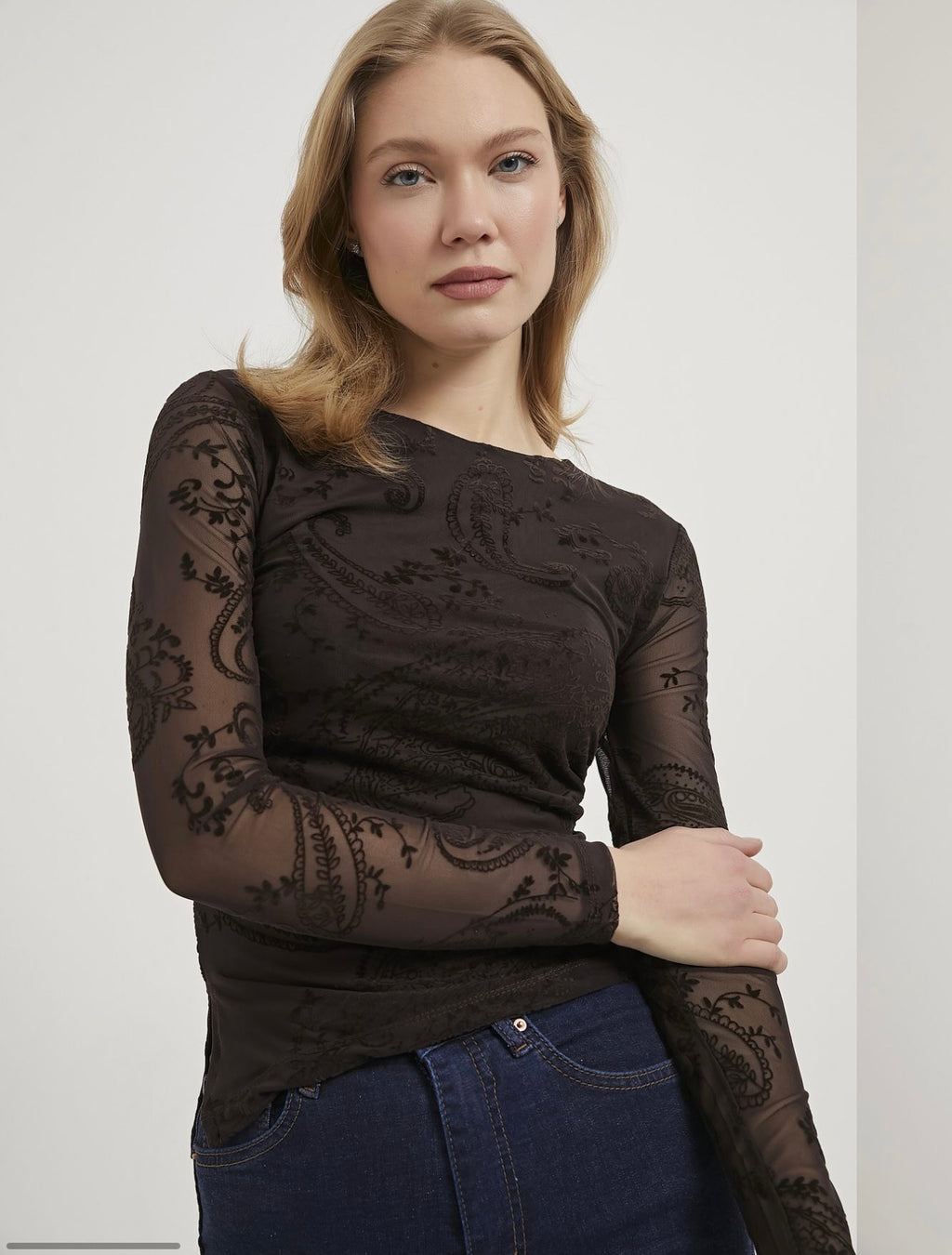 LACE LONG SLEEVE BROWN TOP