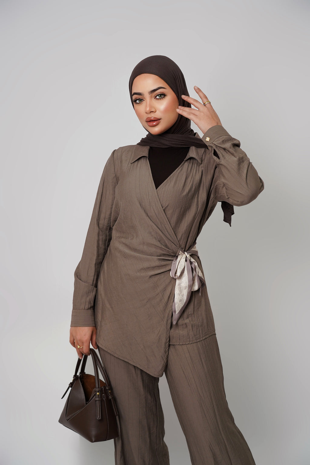 BROWN SET WITH SCARF